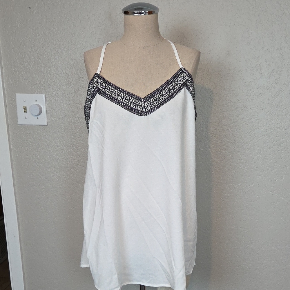Ninexis White and Black Sleeveless Top NWT Size L